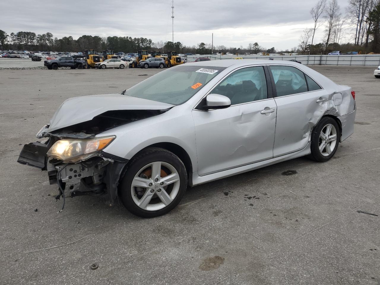 2014 TOYOTA CAMRY L