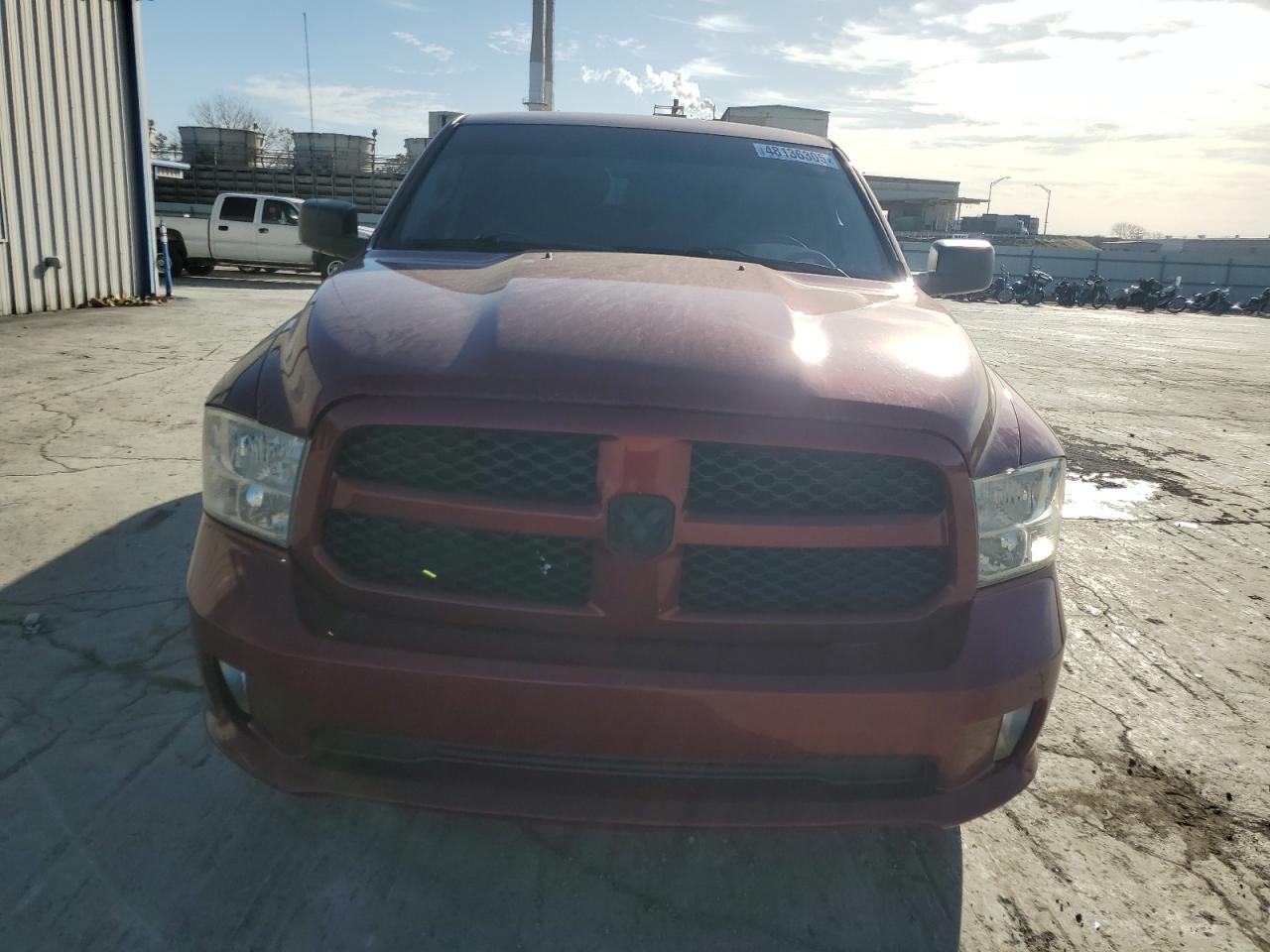 2014 RAM 1500 ST - Image 5