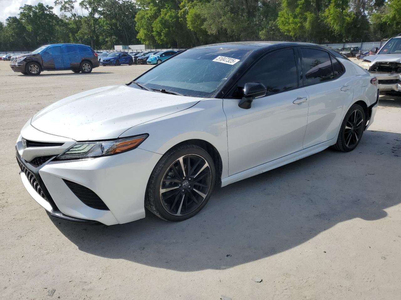 2019 TOYOTA CAMRY XSE