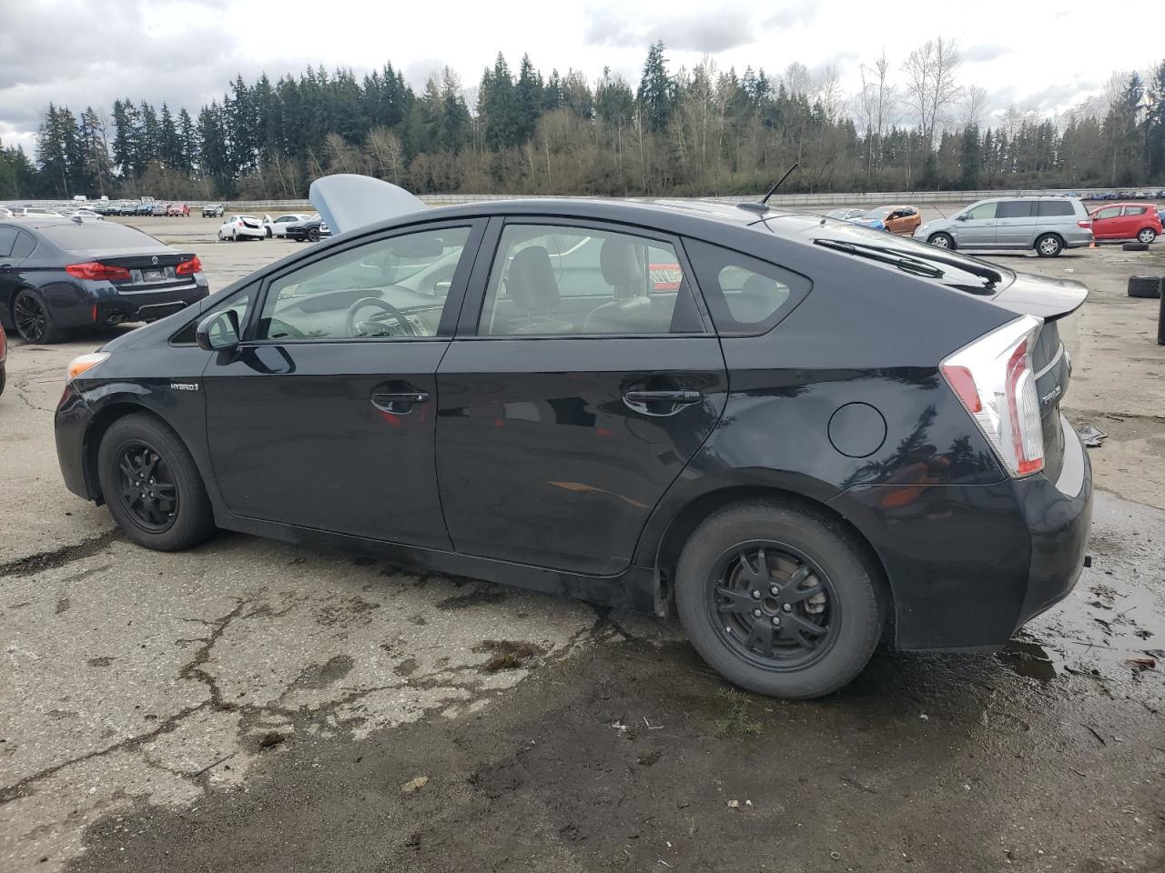 2013 TOYOTA PRIUS - Image 2