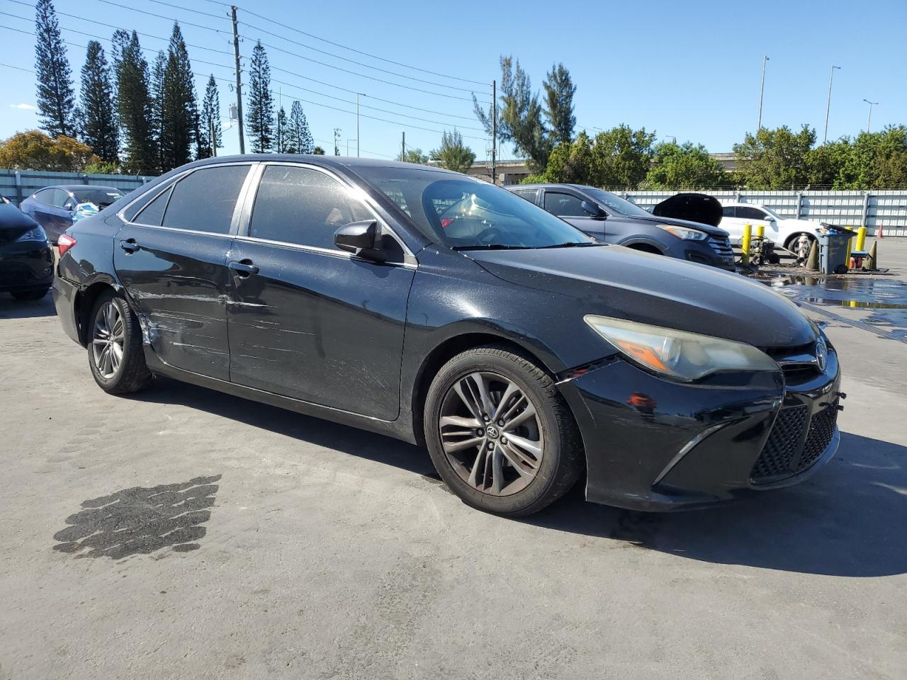 2017 TOYOTA CAMRY LE - Фото 4