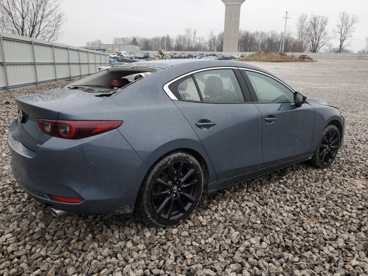 2023 MAZDA 3 PREFERRE - Image 3