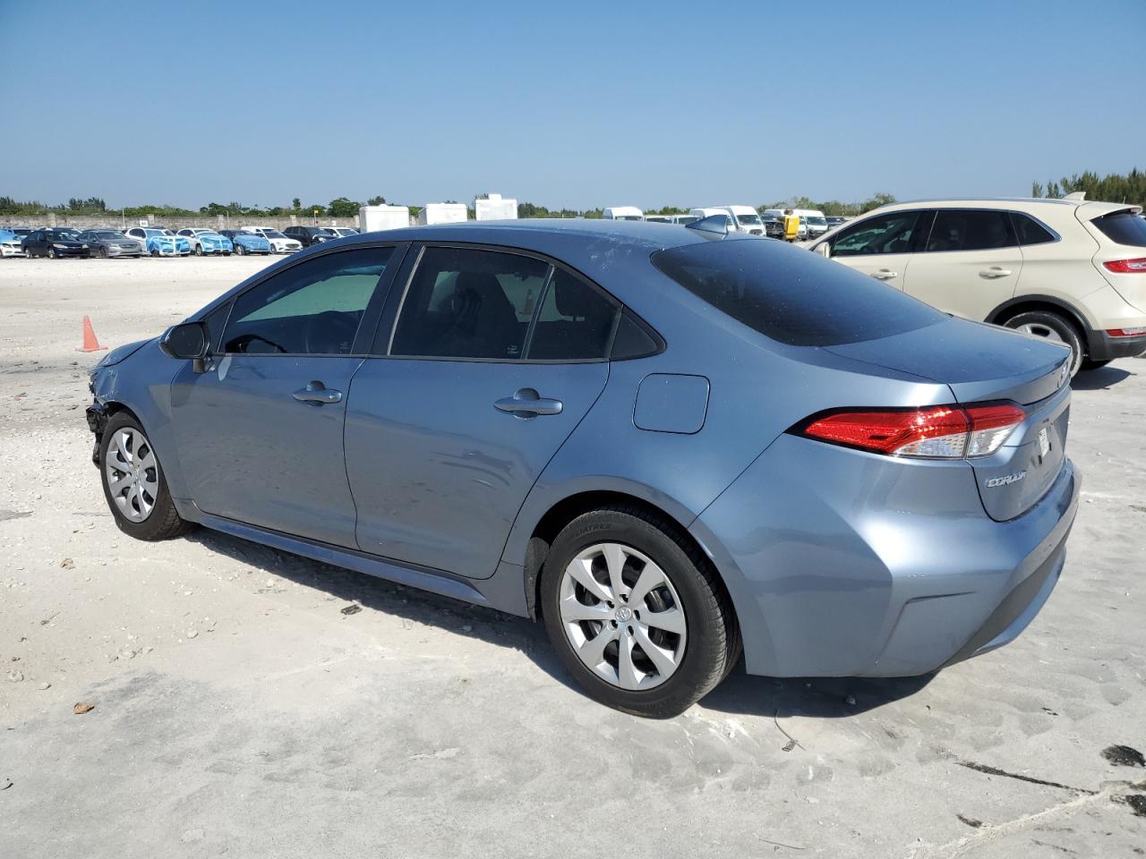 2020 TOYOTA COROLLA LE - Image 2