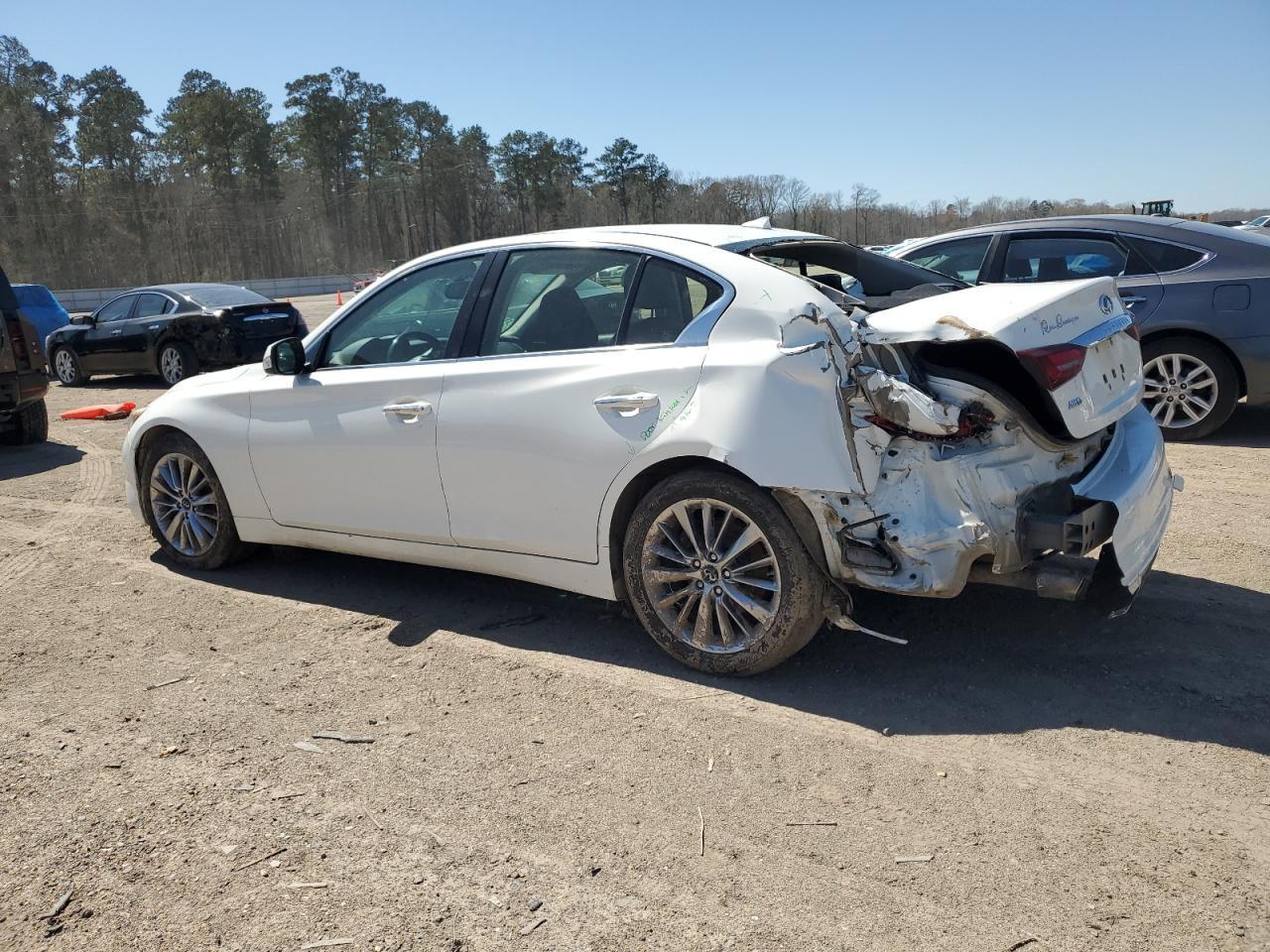 2018 INFINITI Q50 LUXE - Image 2