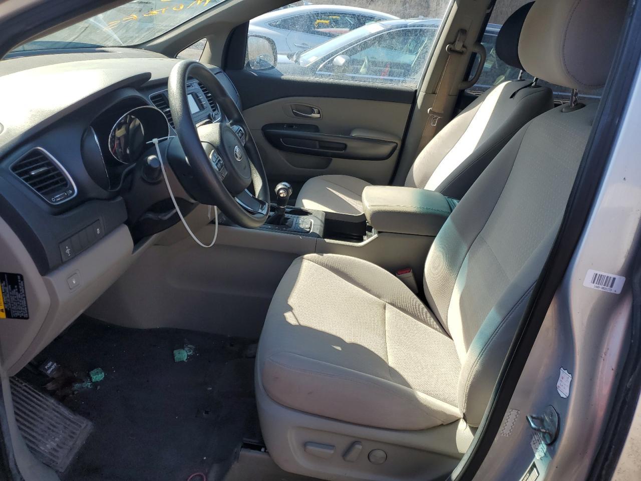 2016 KIA SEDONA LX - Image 7