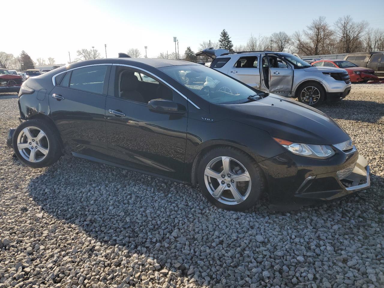 2017 CHEVROLET VOLT LT - Image 4