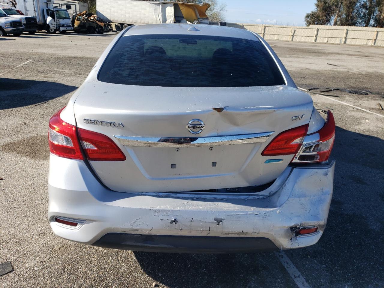 2017 NISSAN SENTRA S - Фото 6