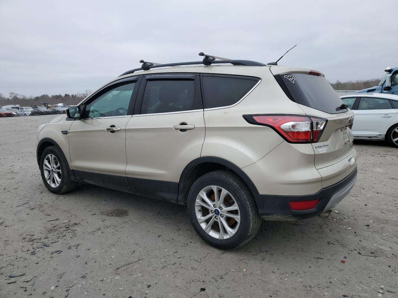 2017 FORD ESCAPE SE - Image 2