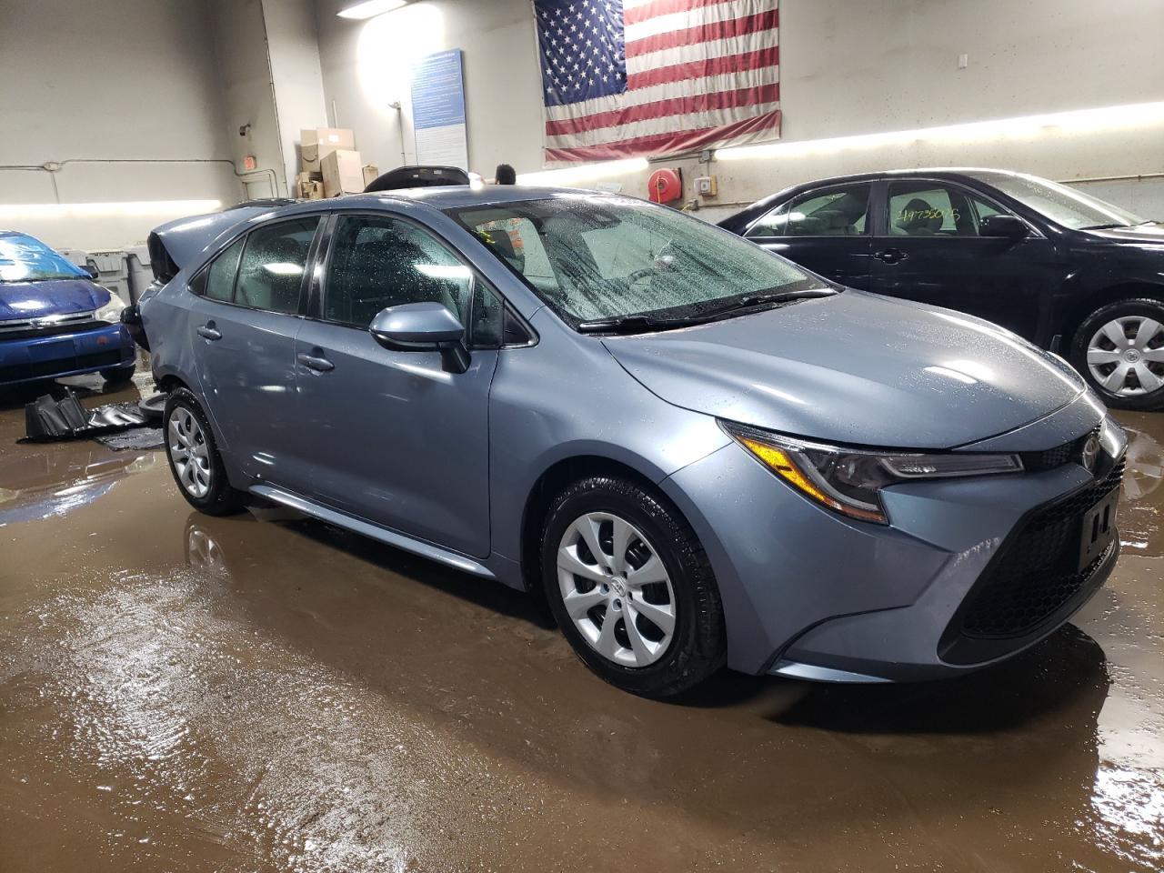 2020 TOYOTA COROLLA LE - Фото 4