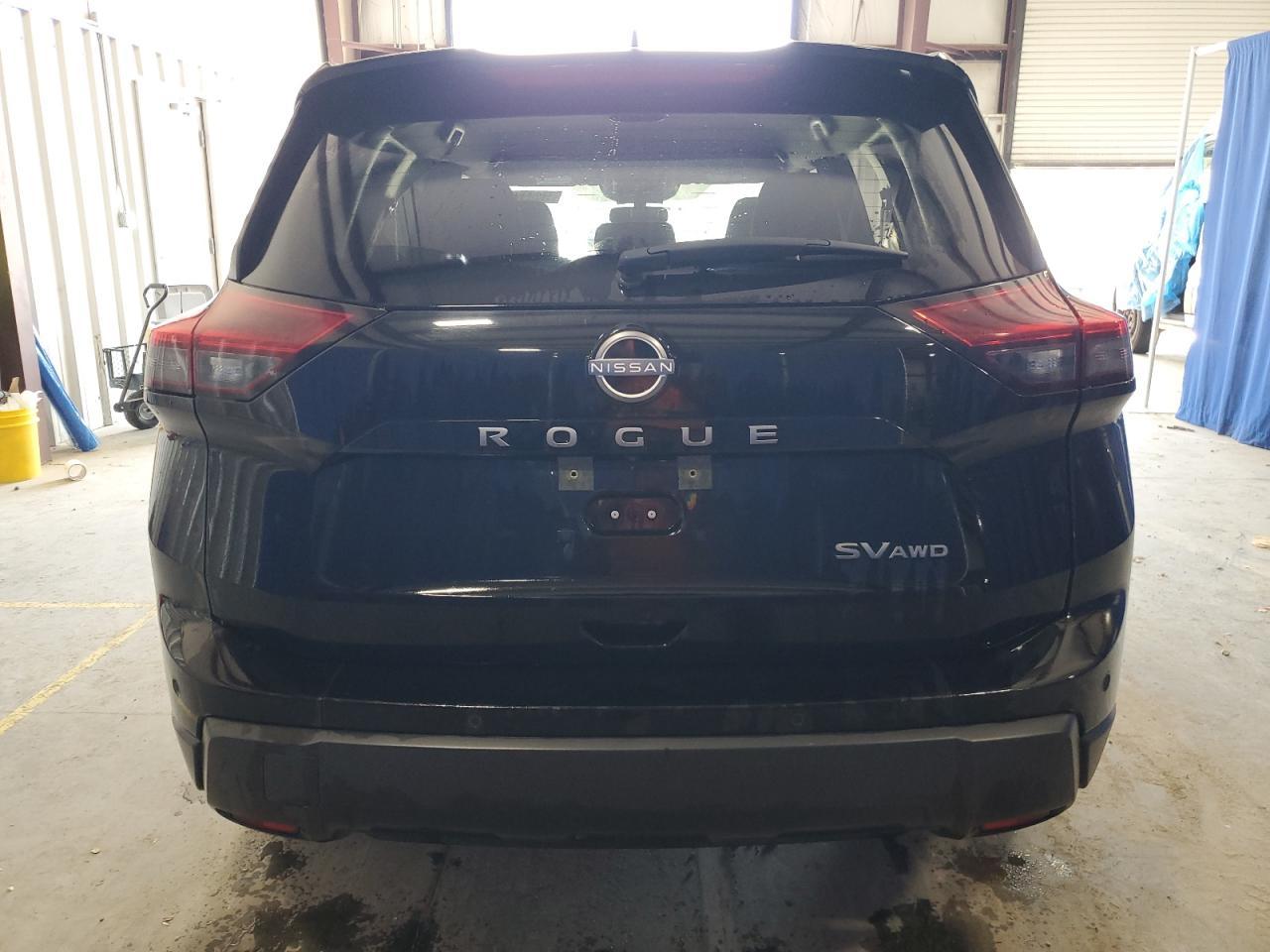 2024 NISSAN ROGUE SV - Image 6