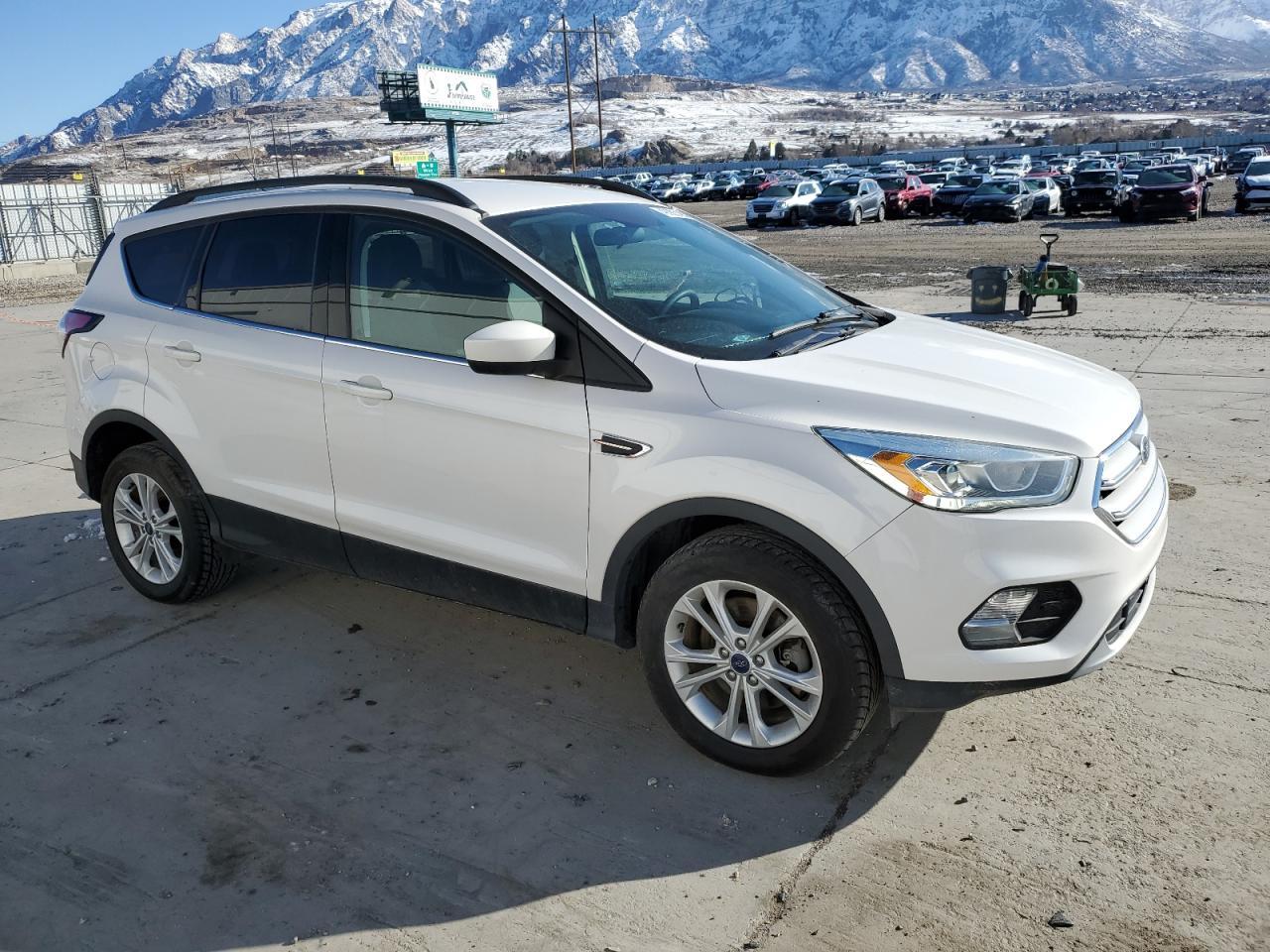2017 FORD ESCAPE SE - Фото 4