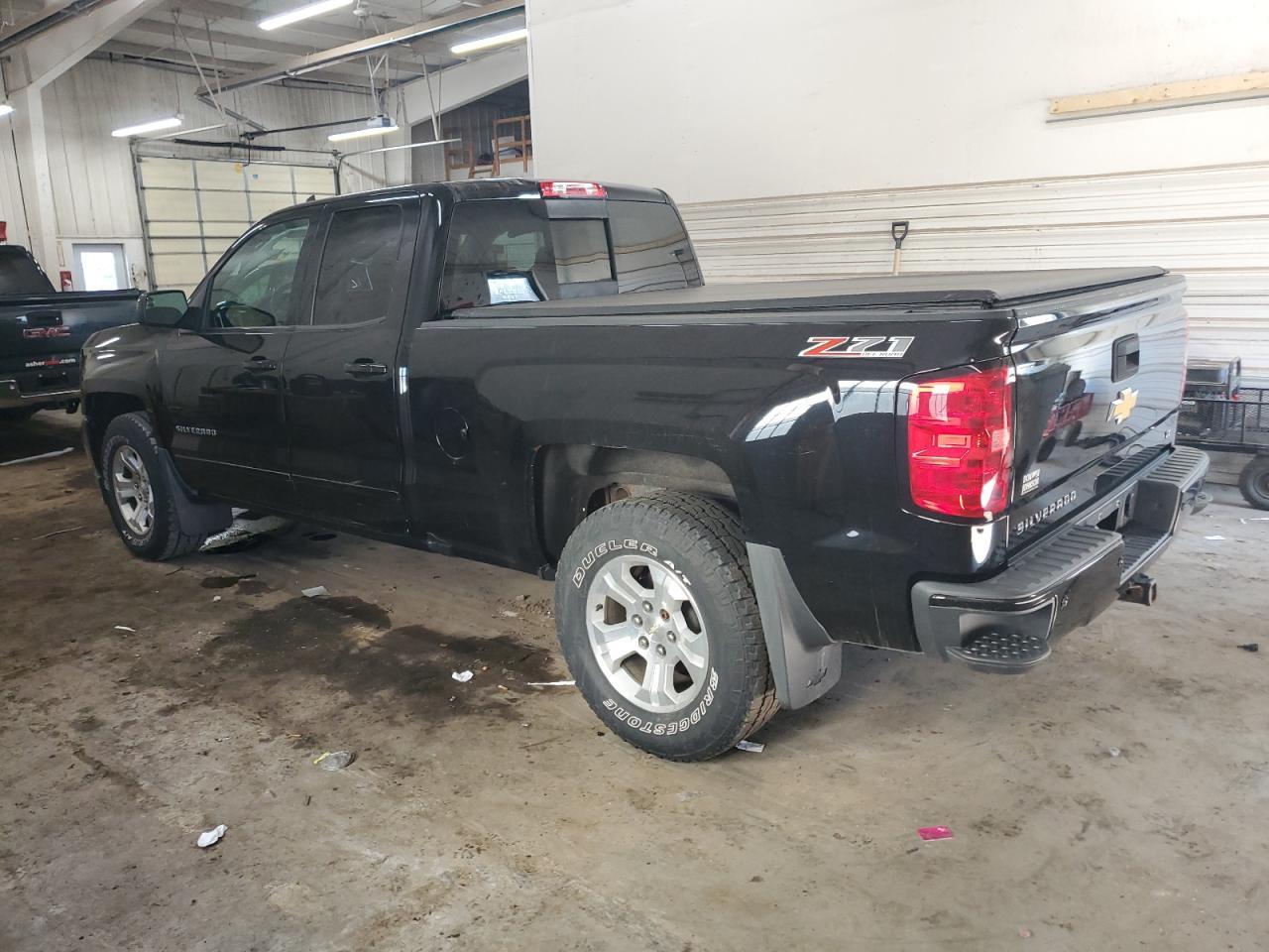 2017 CHEVROLET SILVERADO - Image 2