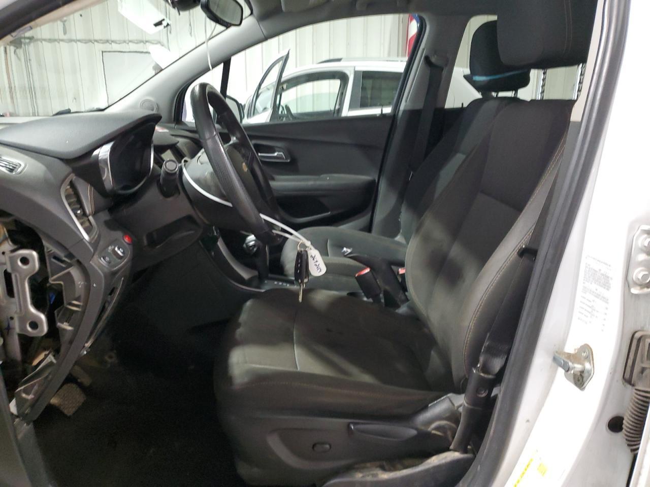 2019 CHEVROLET TRAX 1LT - Image 7