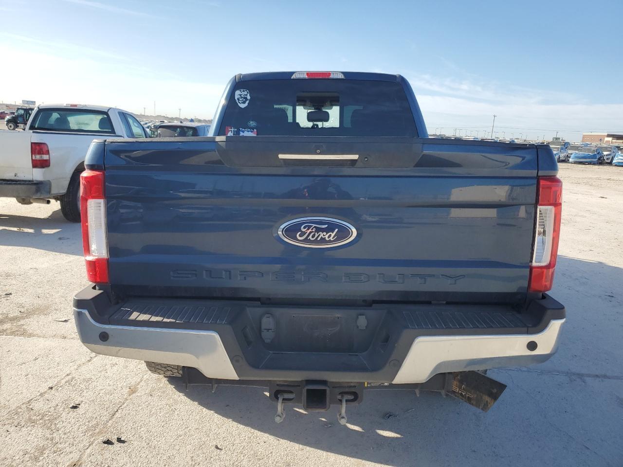 2017 FORD F350 SUPER - Фото 6
