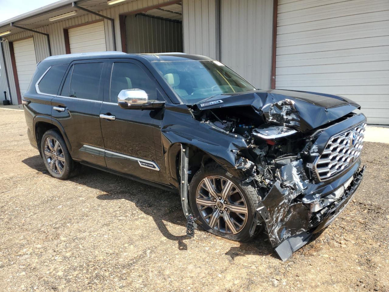 2023 TOYOTA SEQUOIA SR - Фото 4