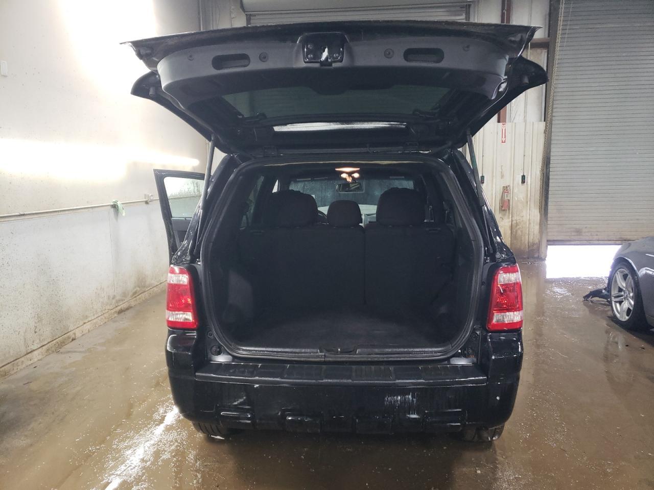 2010 FORD ESCAPE XLT - Фото 6