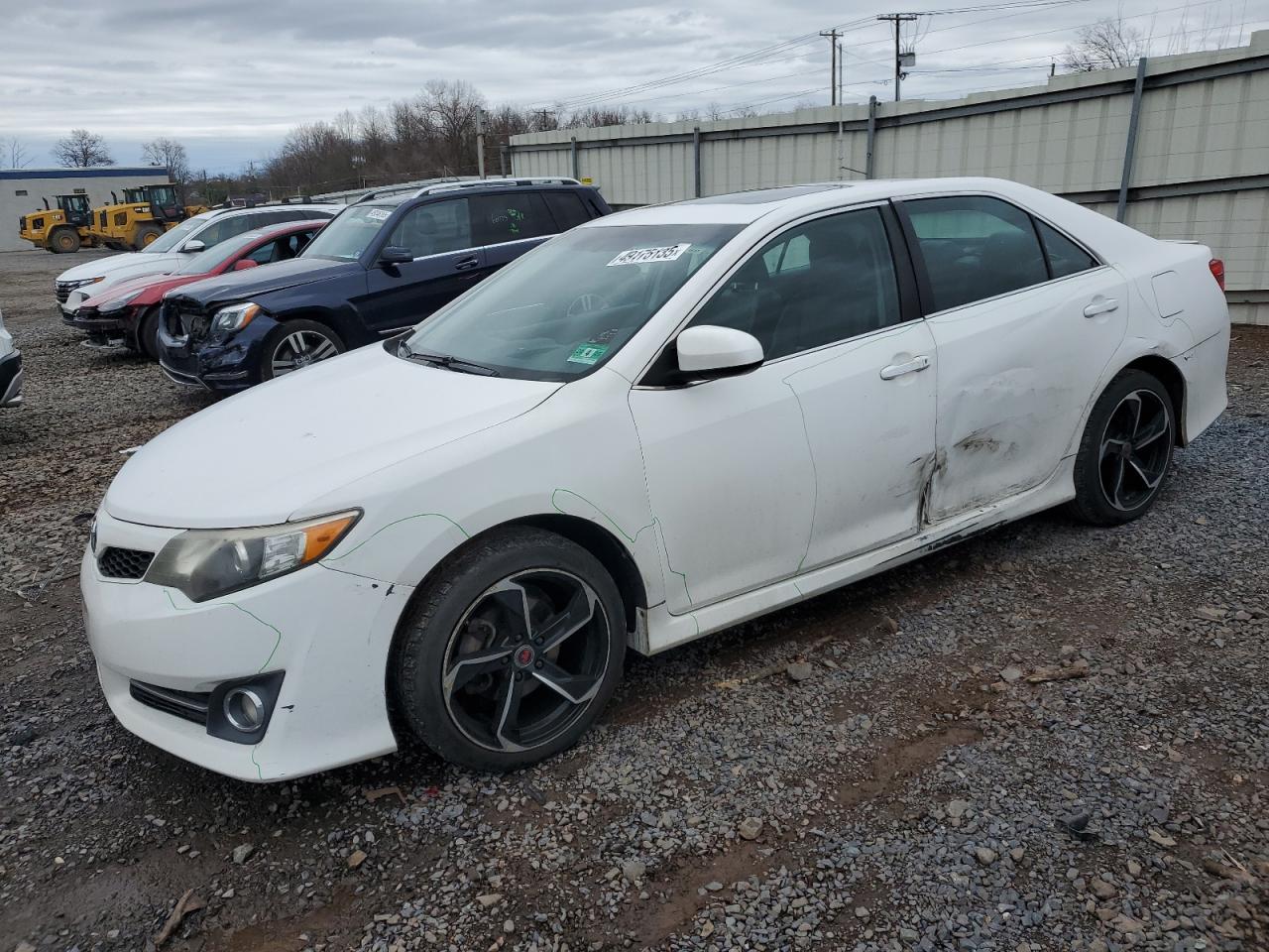 2014 TOYOTA CAMRY L