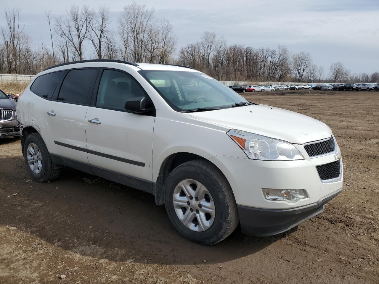 2012 CHEVROLET TRAVERSE L - Image 4