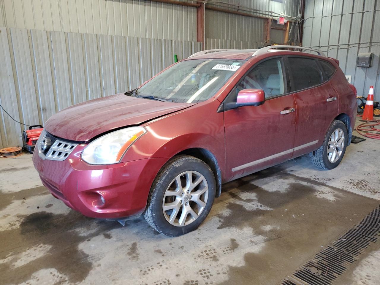 2013 NISSAN ROGUE S