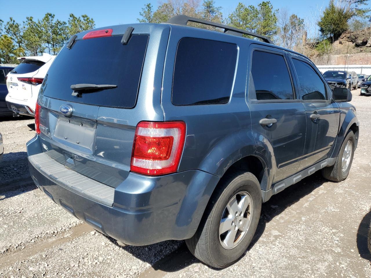 2010 FORD ESCAPE XLT - Фото 3