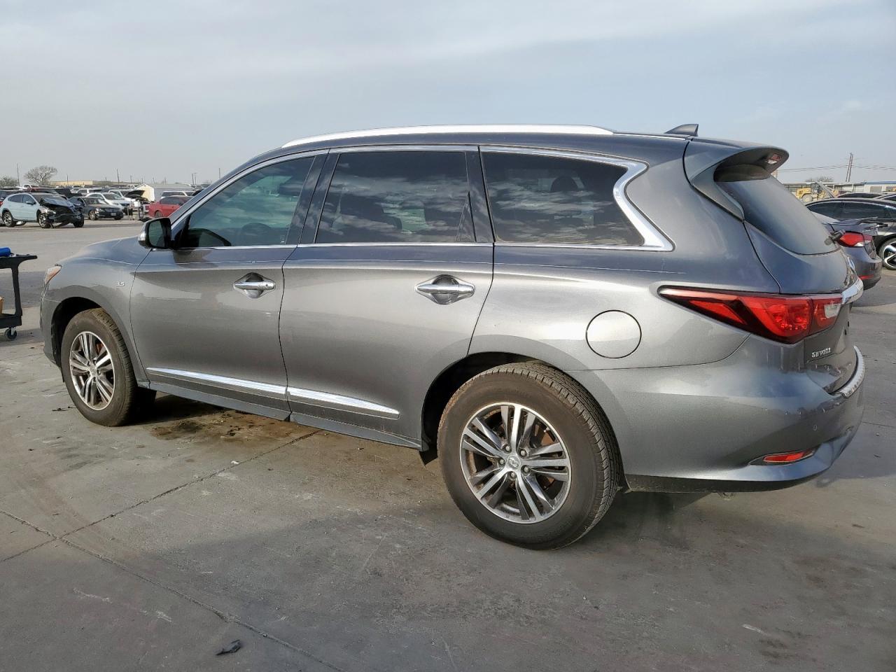 2017 INFINITI QX60 - Image 2