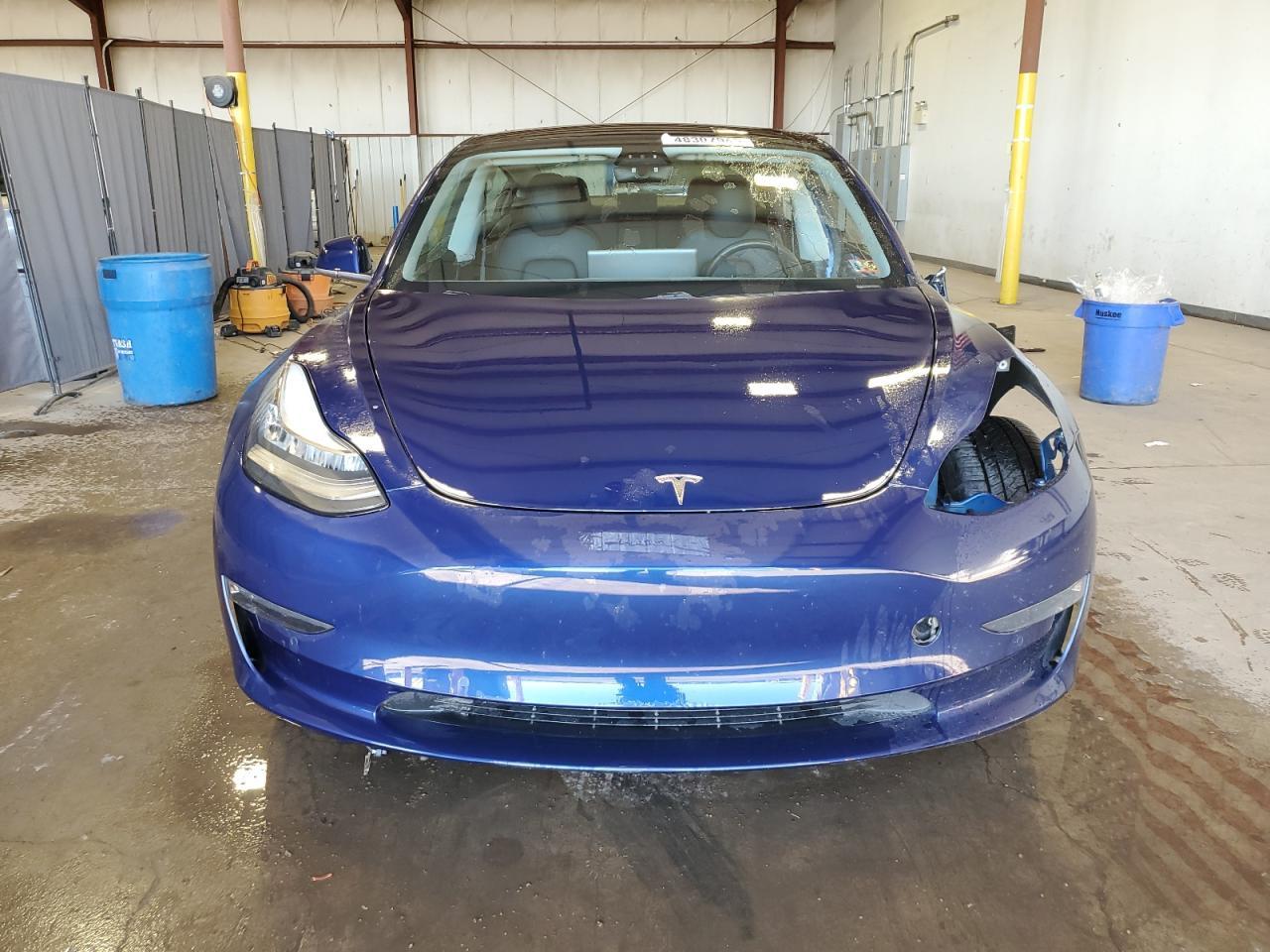 2019 TESLA MODEL 3 - Image 5