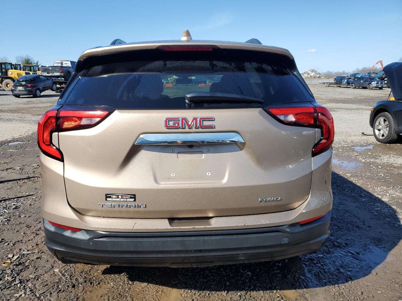 2018 GMC TERRAIN SL - Фото 6