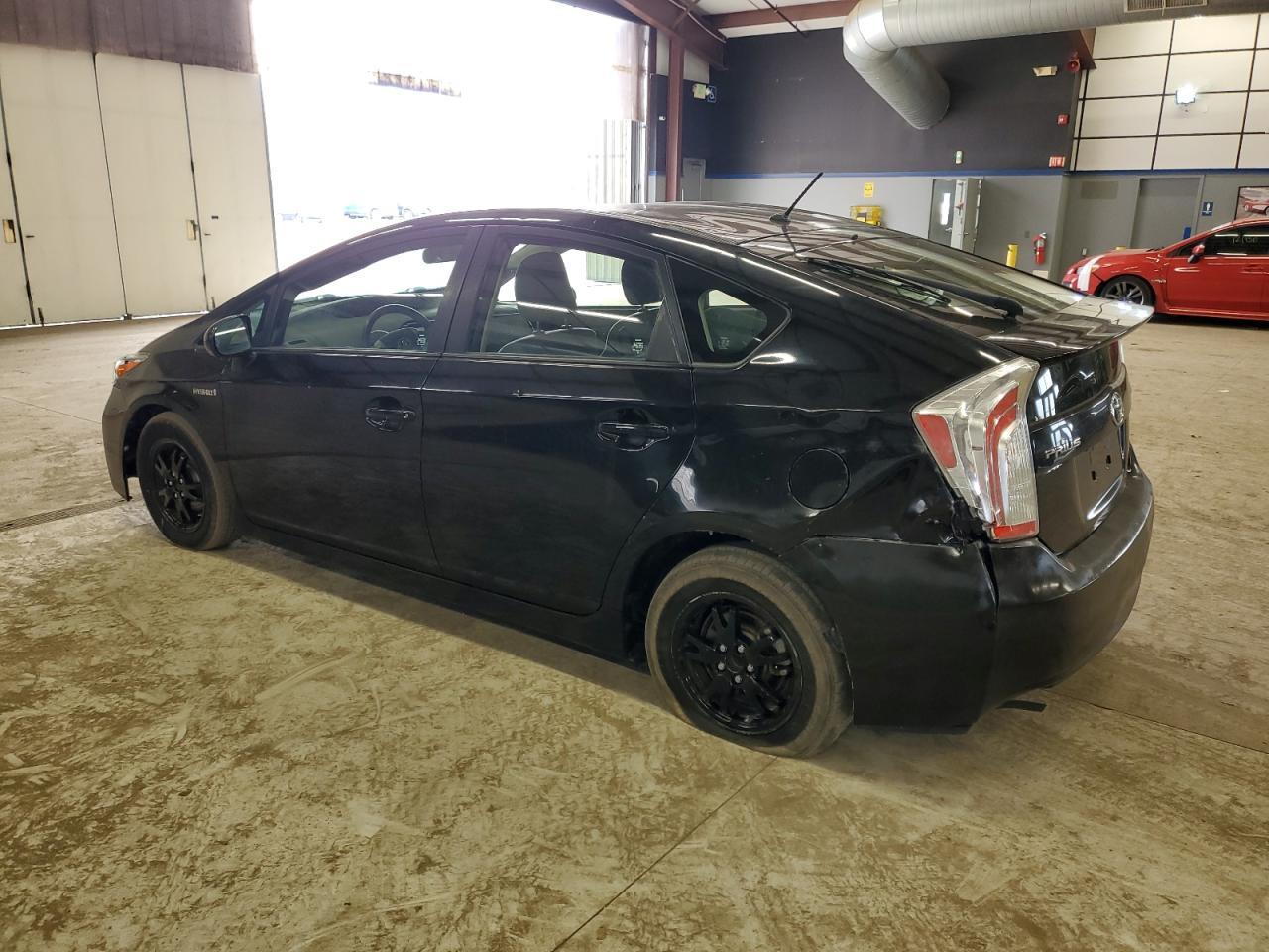 2015 TOYOTA PRIUS - Фото 2