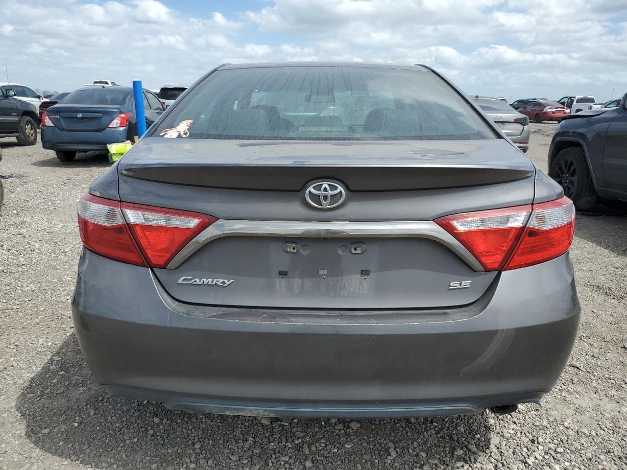 2016 TOYOTA CAMRY LE - Фото 6
