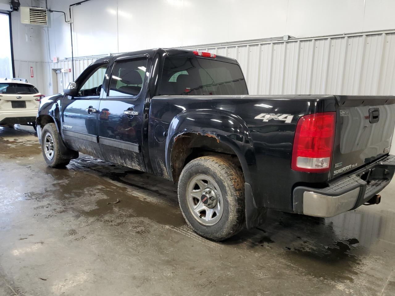 2011 GMC SIERRA K15 - Фото 2