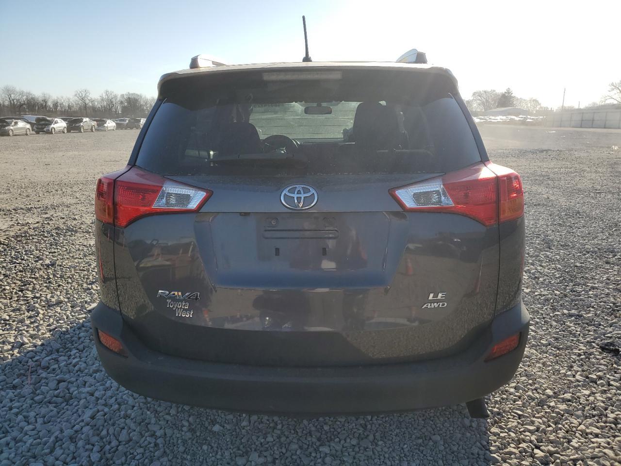 2015 TOYOTA RAV4 LE - Image 6