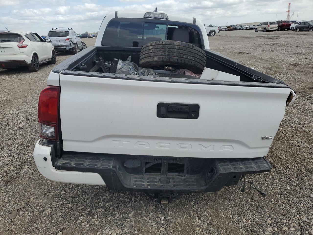 2019 TOYOTA TACOMA DOU - Image 6