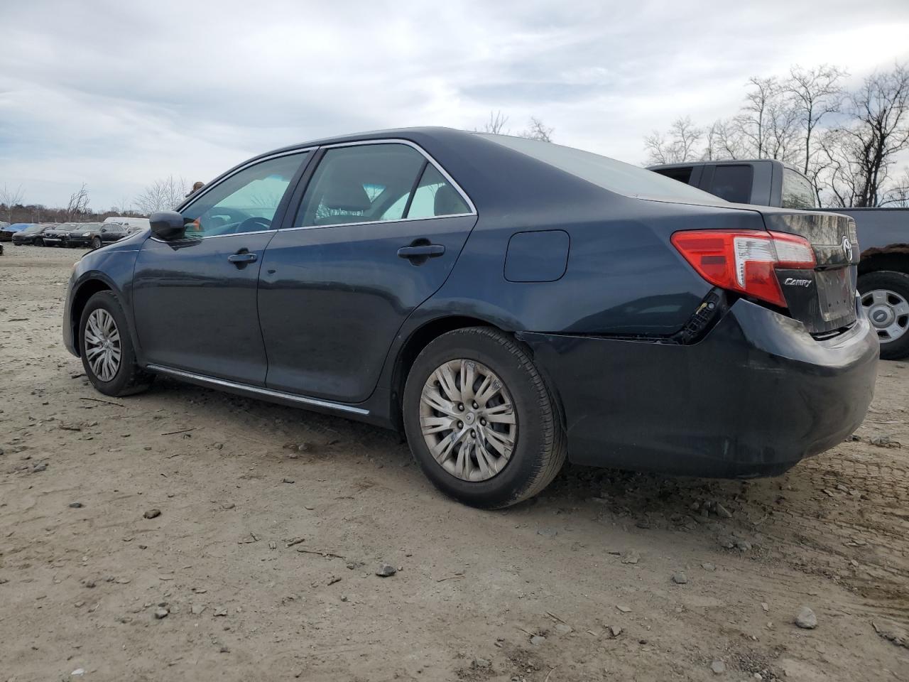 2014 TOYOTA CAMRY L - Image 2