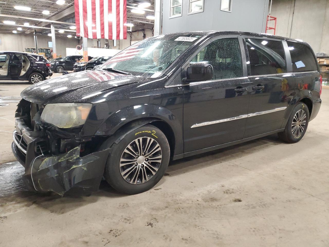 2014 CHRYSLER TOWN & COU