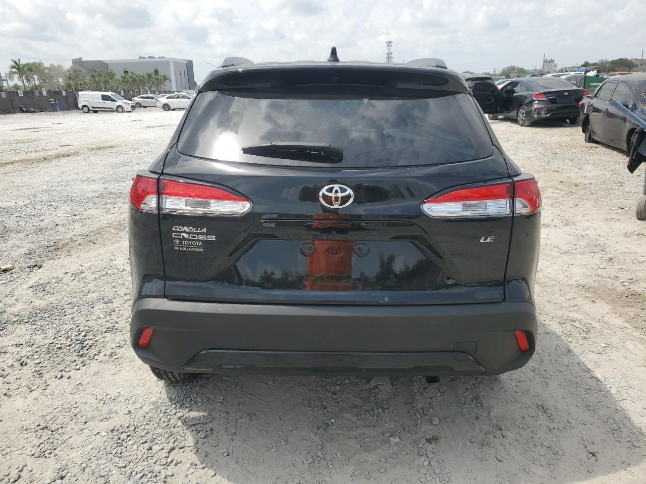 2024 TOYOTA COROLLA CR - Image 6