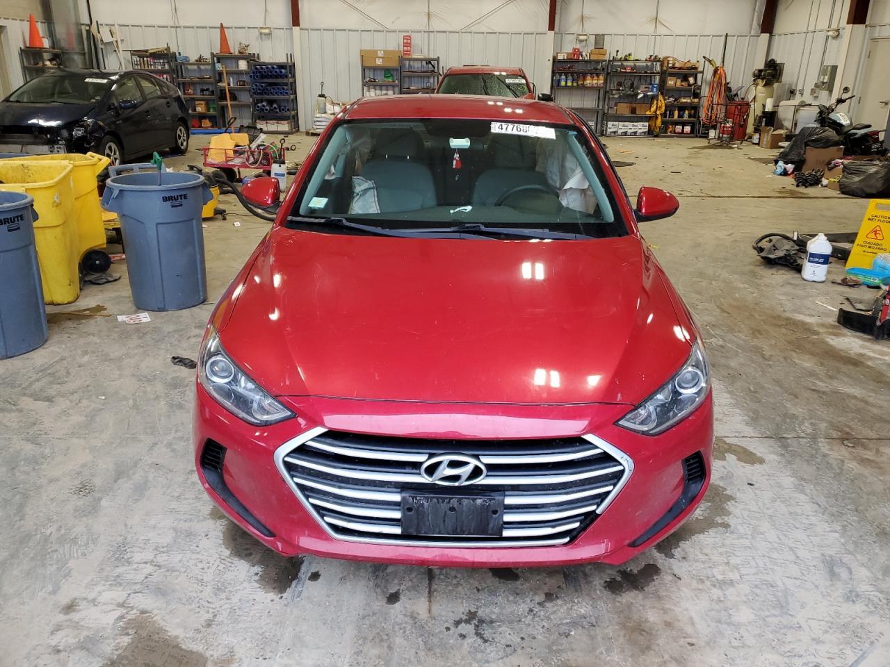 2017 HYUNDAI ELANTRA SE - Фото 5