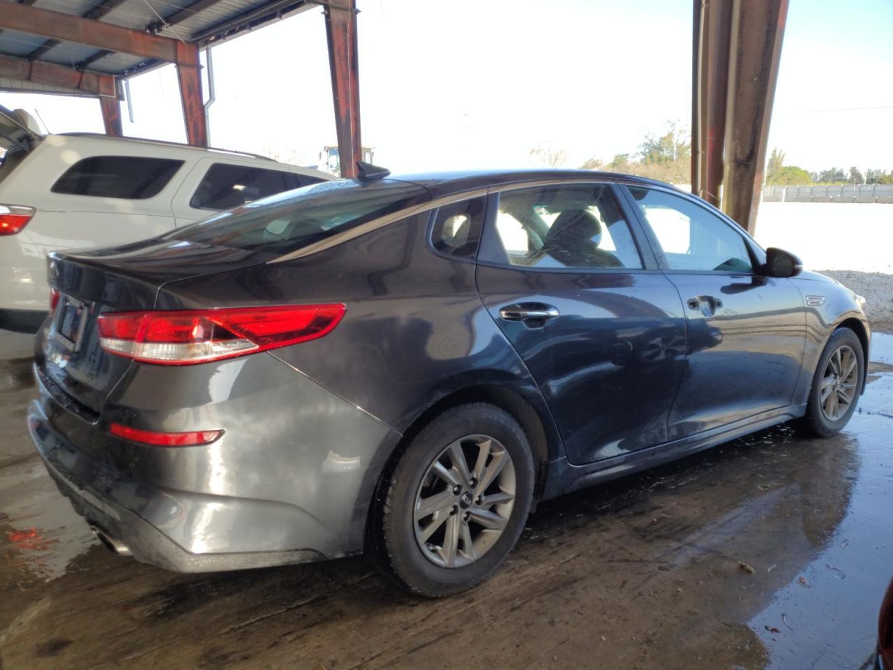 2019 KIA OPTIMA LX - Фото 3