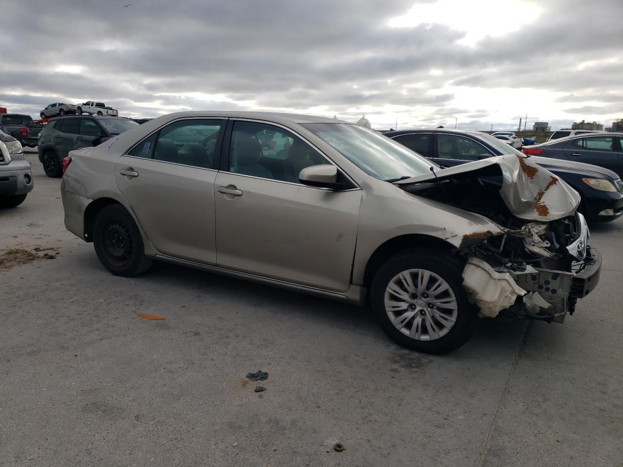 2013 TOYOTA CAMRY L - Image 4