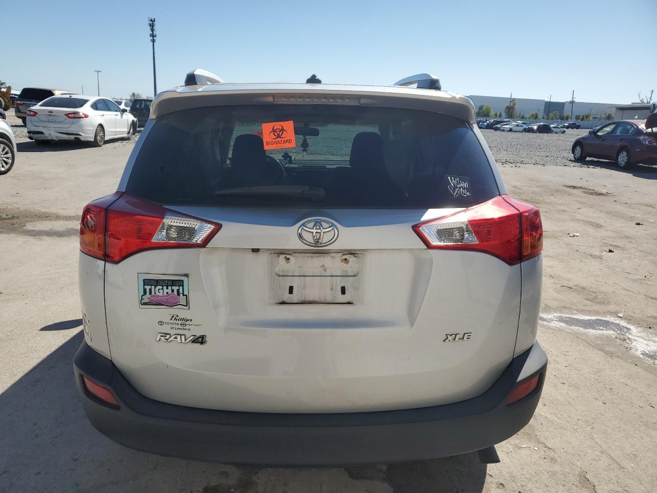 2015 TOYOTA RAV4 XLE - Фото 6