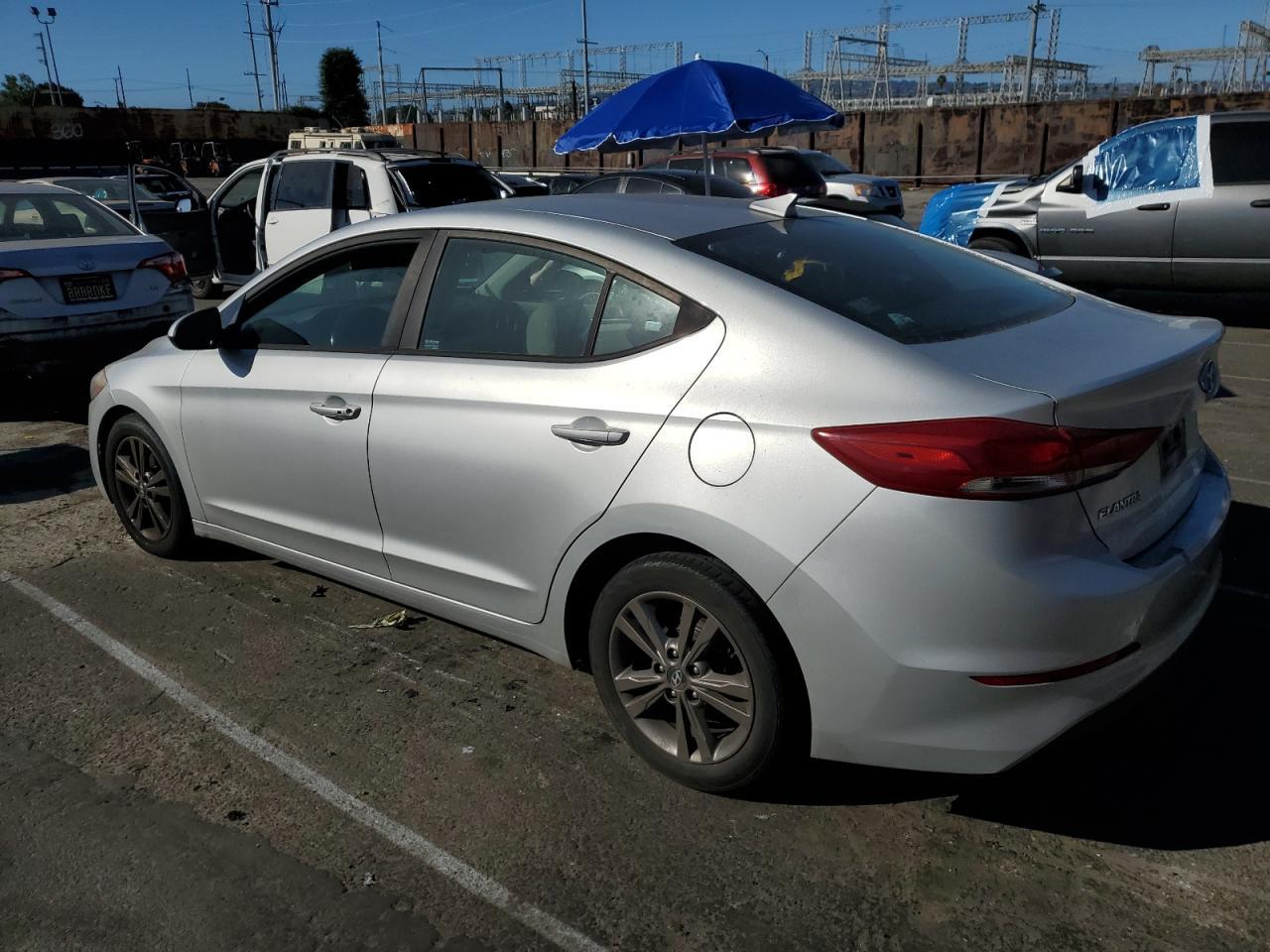 2017 HYUNDAI ELANTRA SE - Image 2
