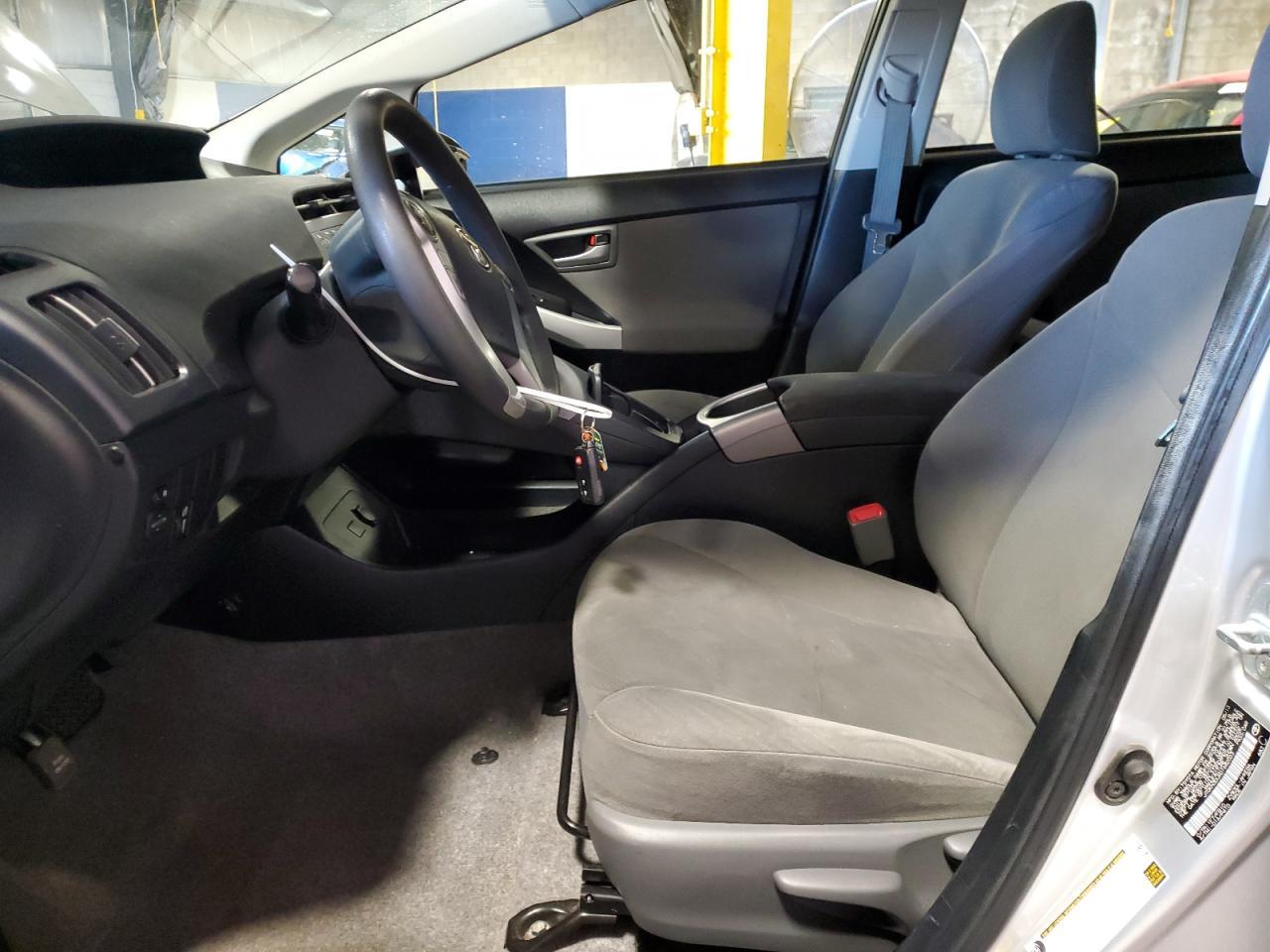 2013 TOYOTA PRIUS - Image 7