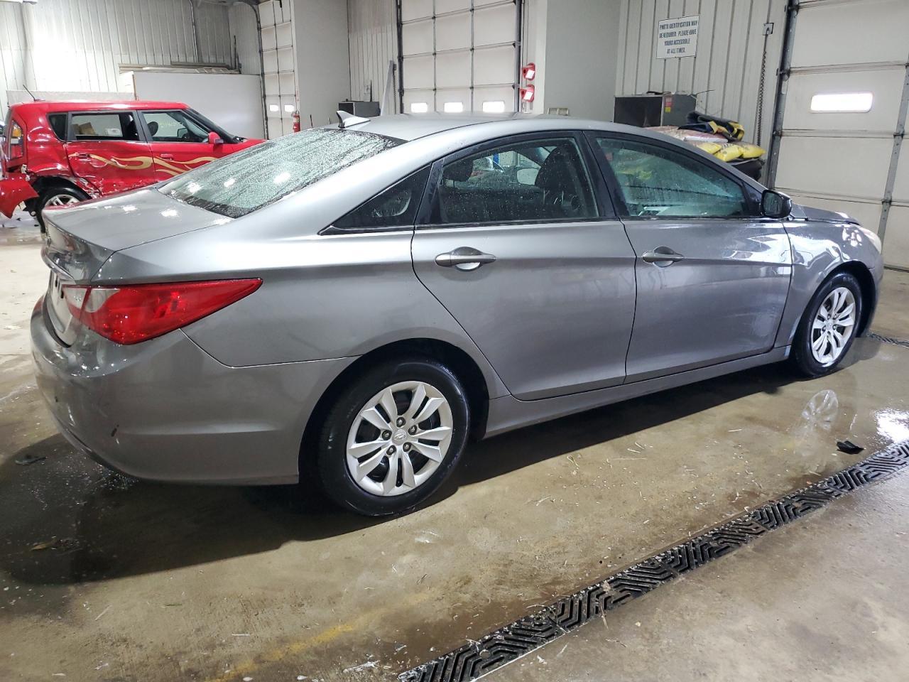 2011 HYUNDAI SONATA GLS - Image 3
