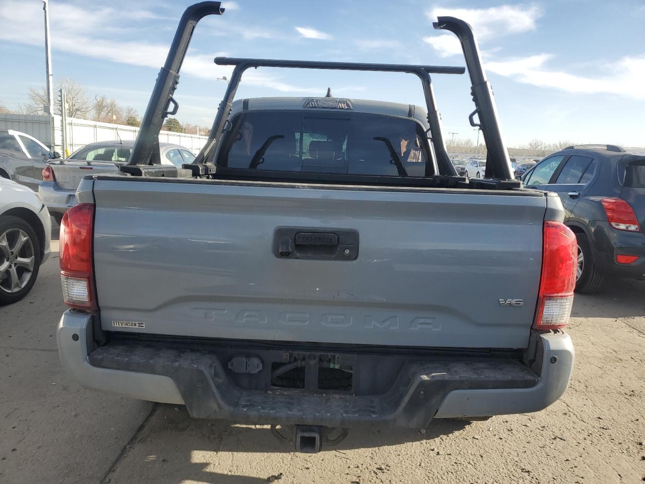 2019 TOYOTA TACOMA DOU - Фото 6