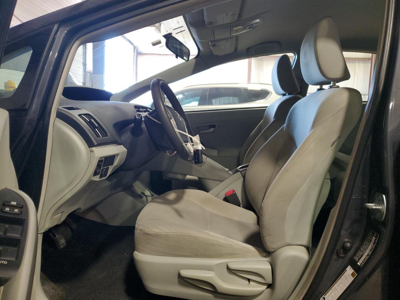 2013 TOYOTA PRIUS - Image 7