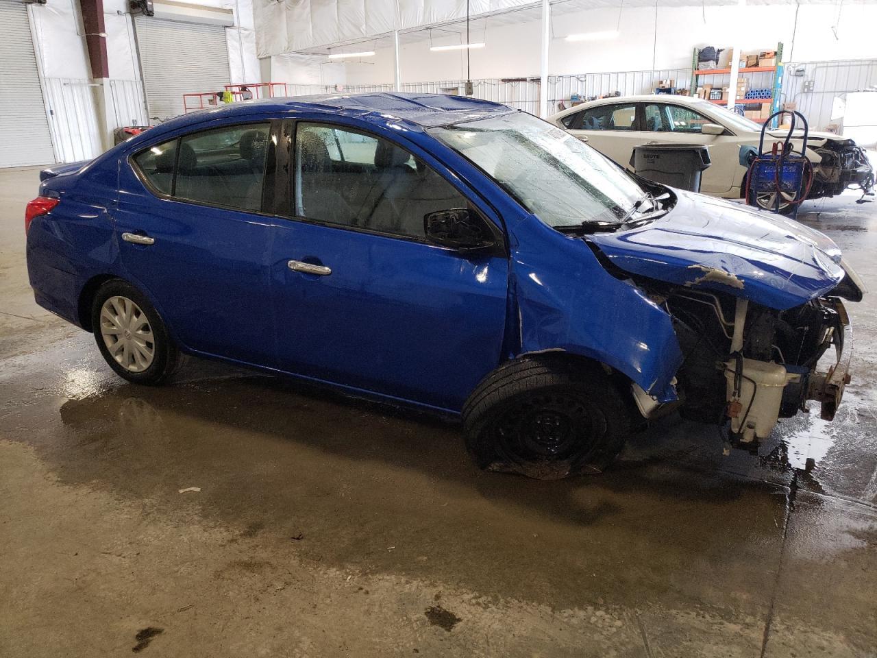 2016 NISSAN VERSA S - Фото 4