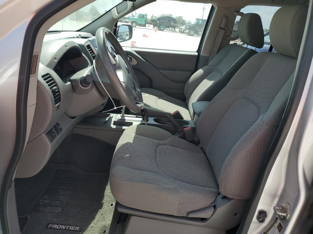 2019 NISSAN FRONTIER S - Фото 7