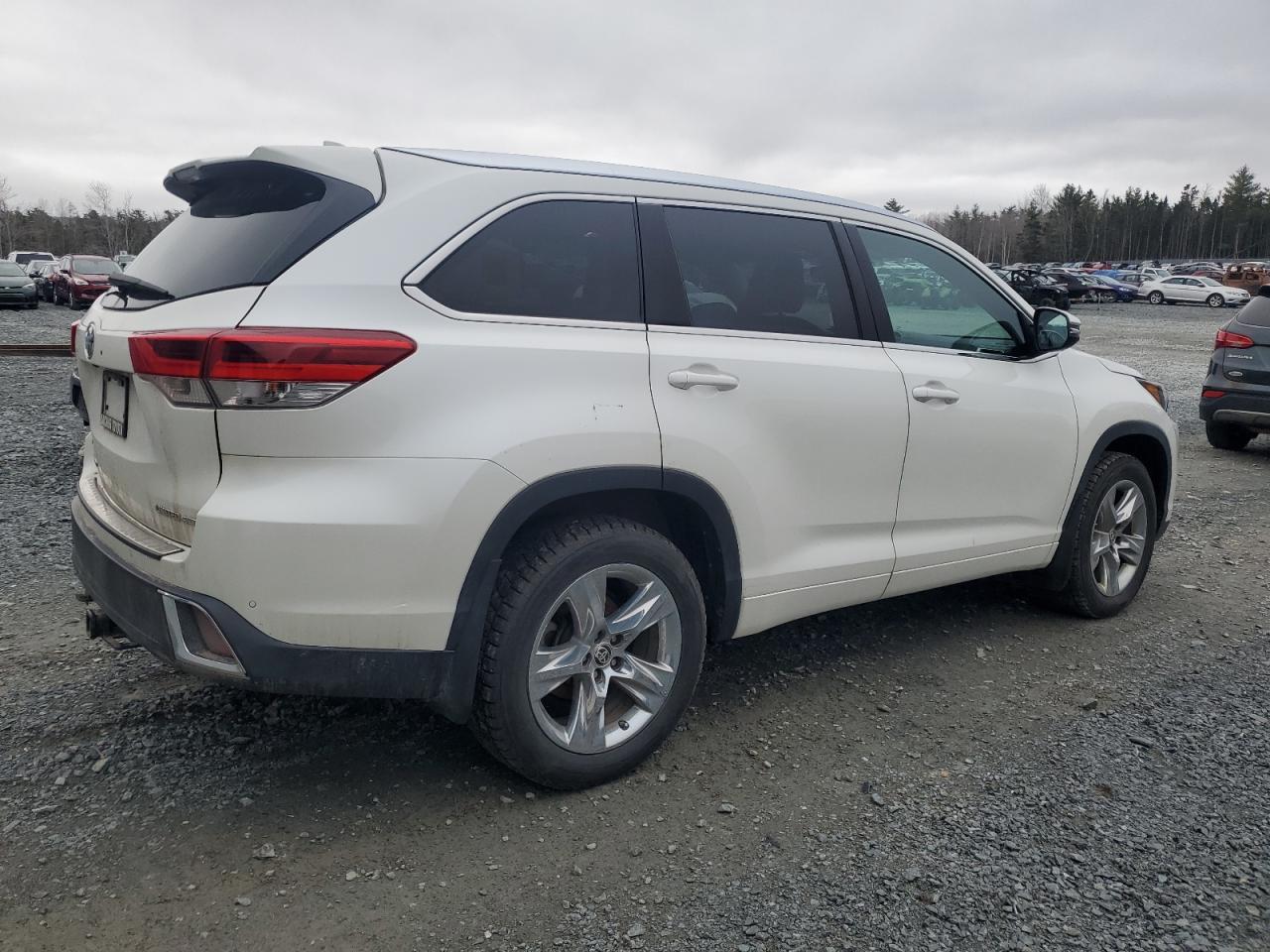 2019 TOYOTA HIGHLANDER - Фото 3