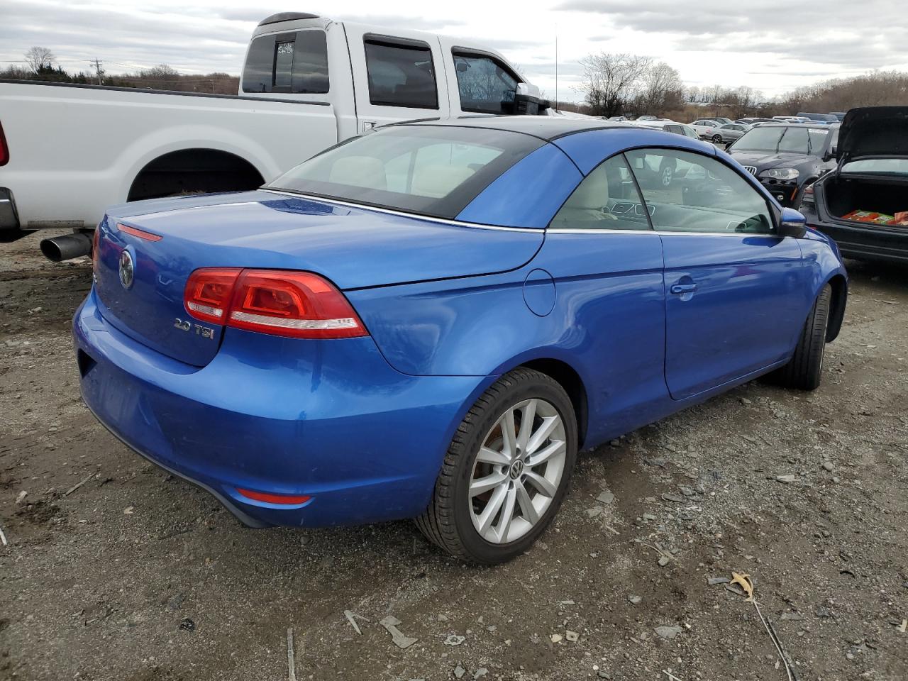 2012 VOLKSWAGEN EOS KOMFOR - Image 3