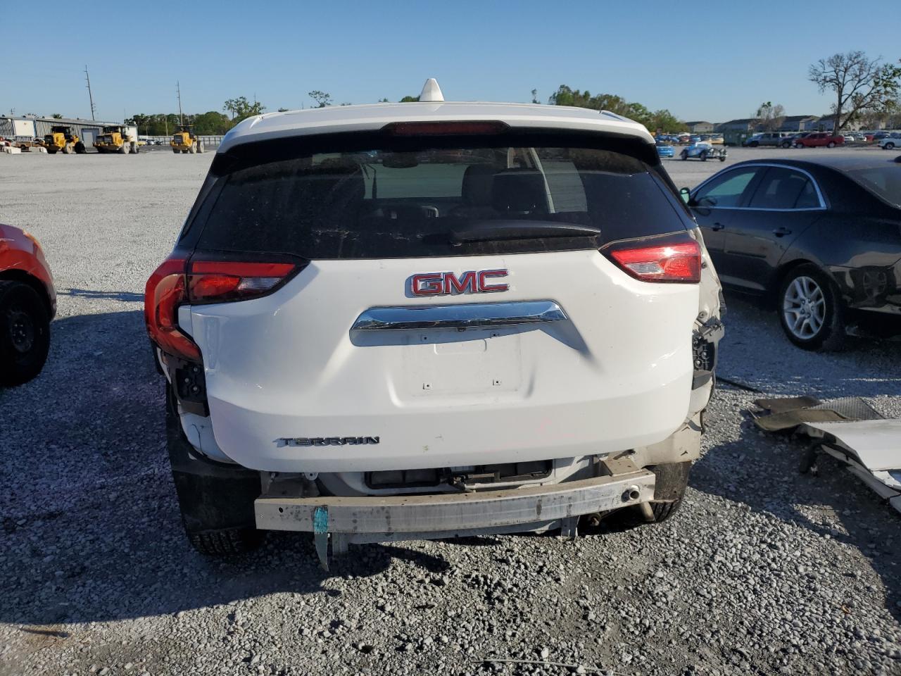 2019 GMC TERRAIN SL - Image 6