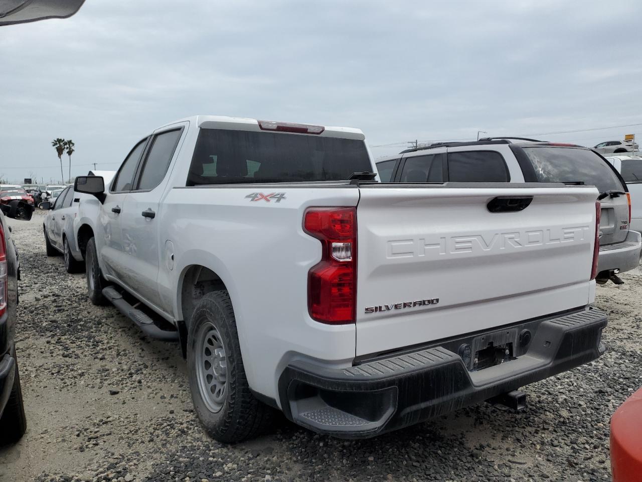 2023 CHEVROLET SILVERADO - Фото 2